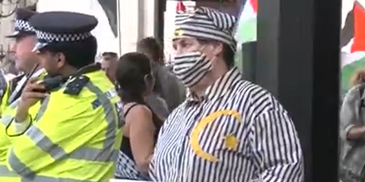 NextImg:Pro-Palestine protester sparks two-tier policing row after dressing up as Holocaust victim