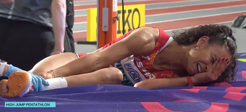 Maria Vicente was left in tears on the mat