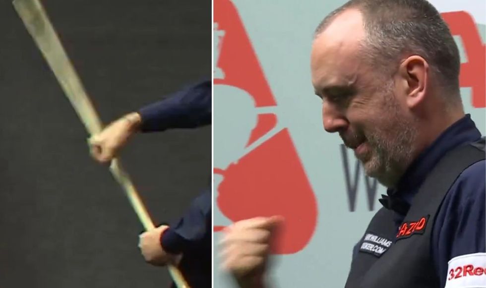 Mark Williams punched his cue in a fit of rage