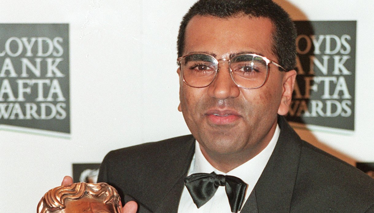 Martin Bashir with the BAFTA award he won for his interview with the Princess of Wales.