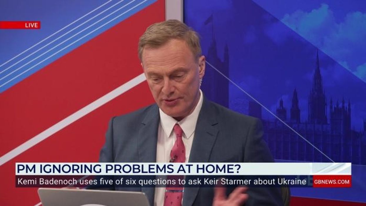 'Take the offer!' Donald Trump issues Vladimir Putin ceasefire ultimatum as Volodymyr Zelensky's White House return looms