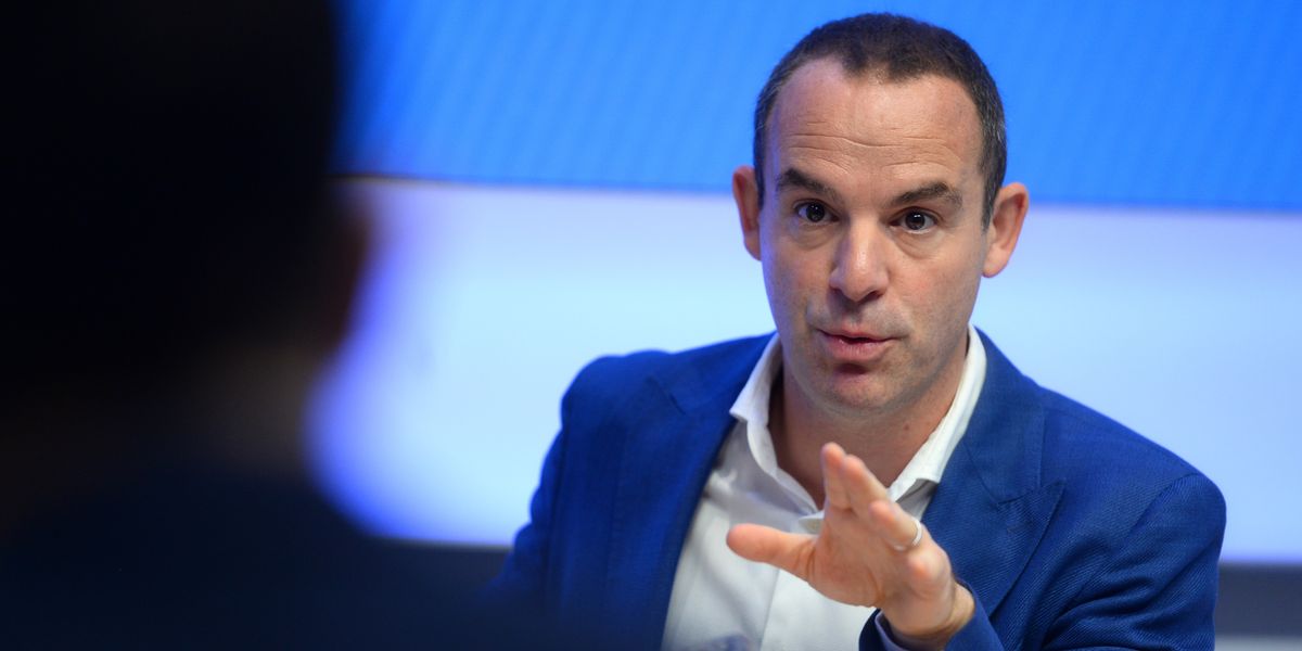Martin Lewis highlights fixed savings account offering ‘gobsmacking’ 4.55% interest rate Martin Lewis highlights fixed savings account offering ‘gobsmacking’ 4.55% interest rate