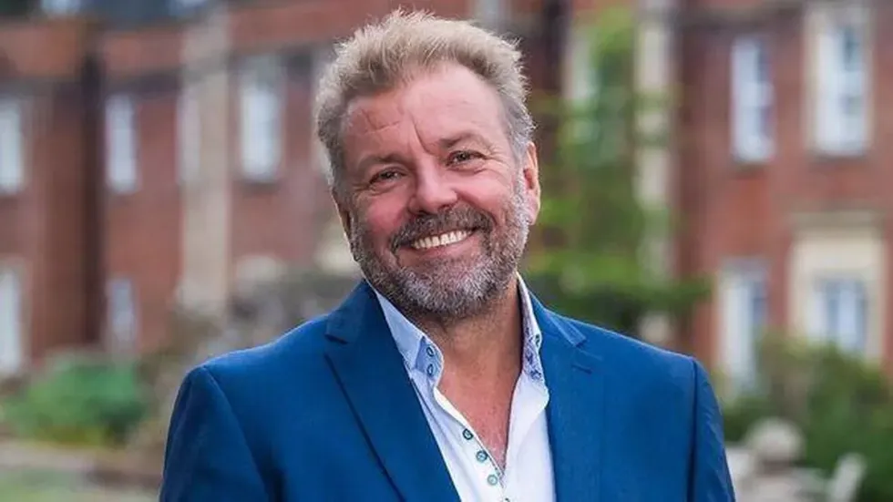 Martin Roberts