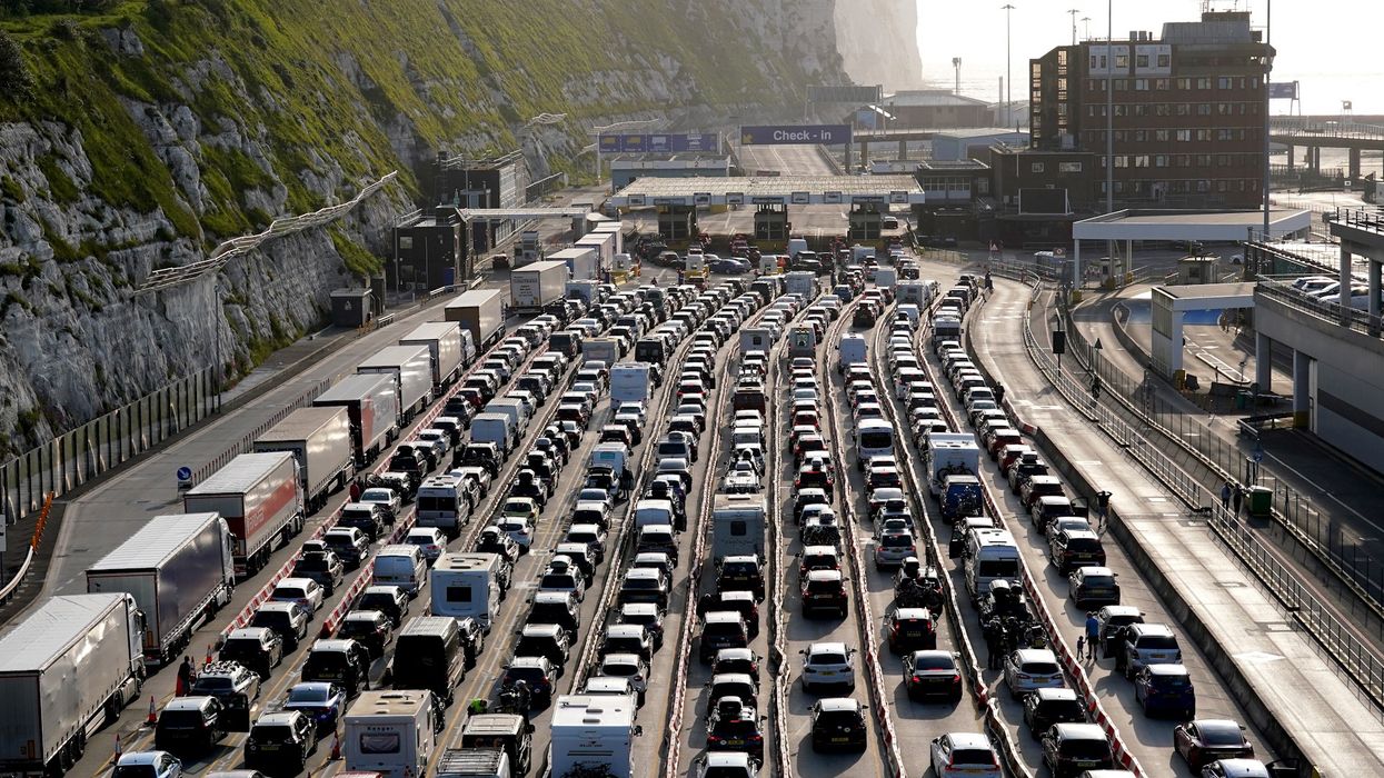 Massive traffic delays at the Dover port