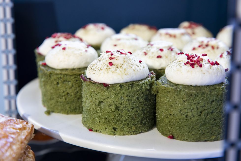 Matcha & Raspberry Cake