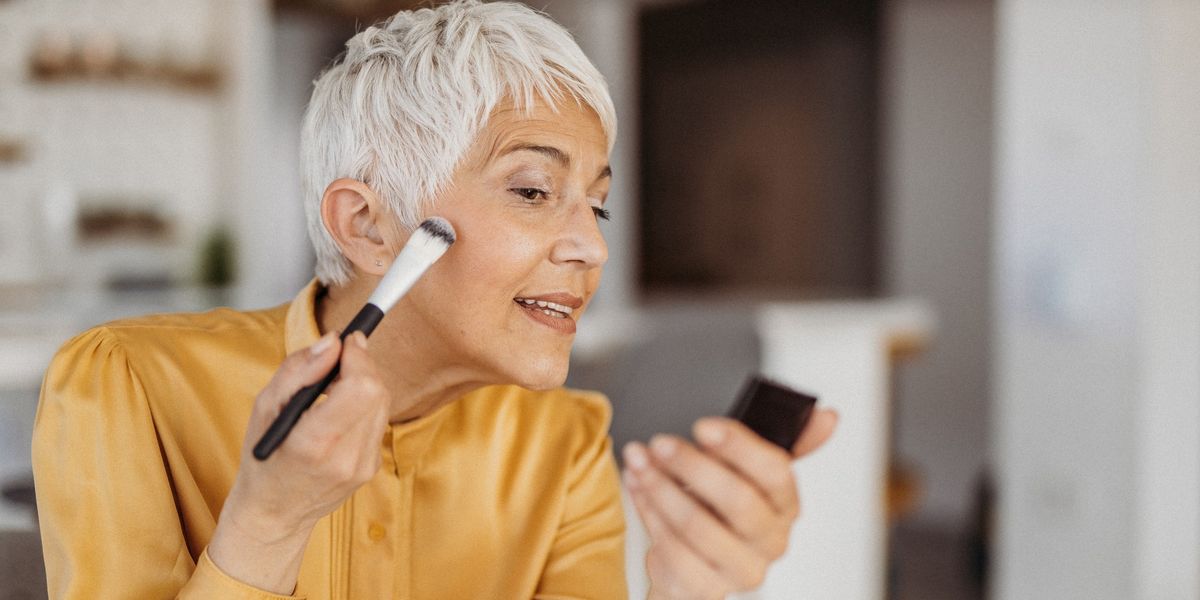 NextImg:Women over 50 told makeup tips that 'make you look younger, youthful and glorious'