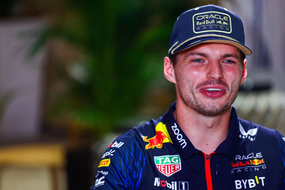 Kollektionsneuigkeiten! Max Verstappen teases star Qatar Bull Red in title third F1 retirement after secures