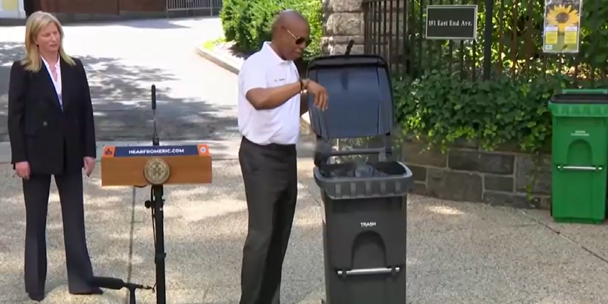 NextImg:New York mayor introduces revolutionary wheelie bins to conquer hoards of rats