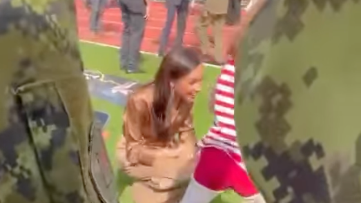 Meghan Markle awkwardly ignored at Invictus Games as guest runs away from Duchess