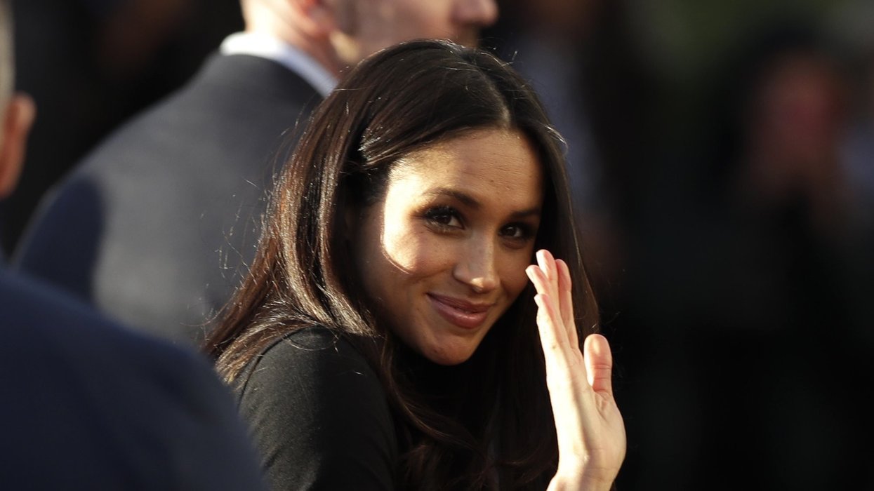 Meghan Markle waving