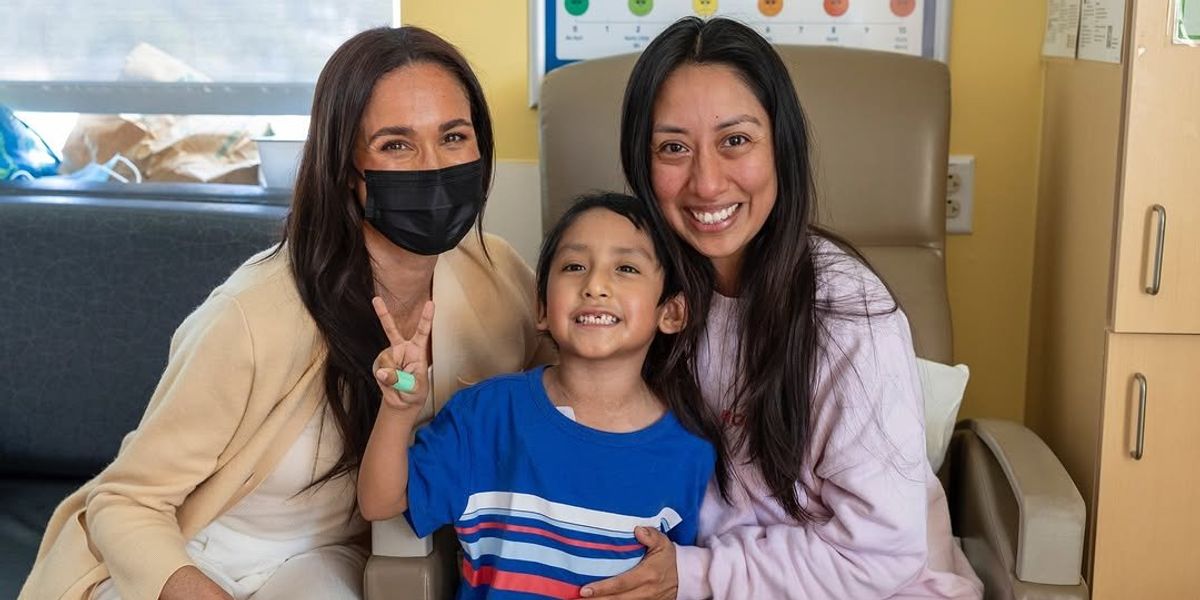 Meghan Markle visits children’s hospital in Los Angeles Meghan Markle visits children’s hospital in Los Angeles