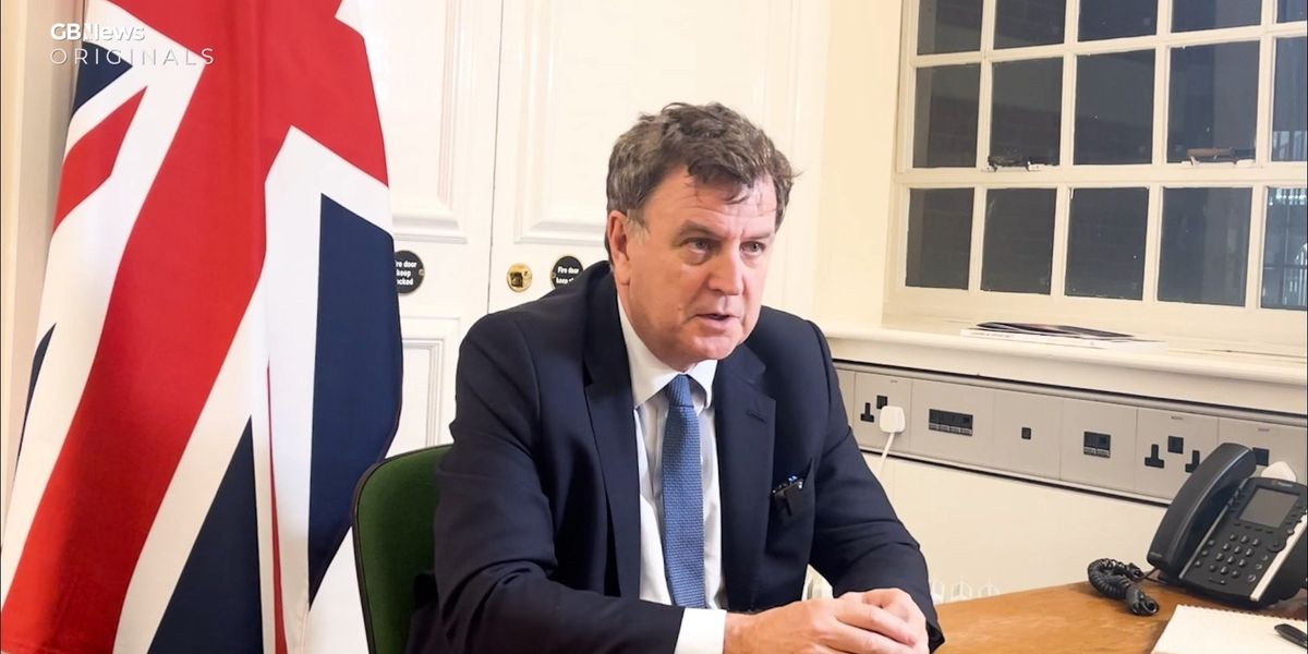 Tories renew demand Rachel Reeves ‘resign’ after ‘unfair’ Budget raid ‘damages’ prospects for Britain’s youth Tories renew demand Rachel Reeves ‘resign’ after ‘unfair’ Budget raid ‘damages’ prospects for Britain’s youth