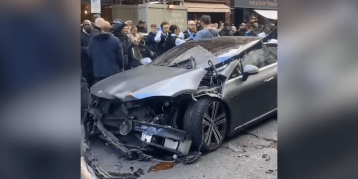 Several people injured after stolen Mercedes crashes into pedicab in central London following police chase Several people injured after stolen Mercedes crashes into pedicab in central London following police chase