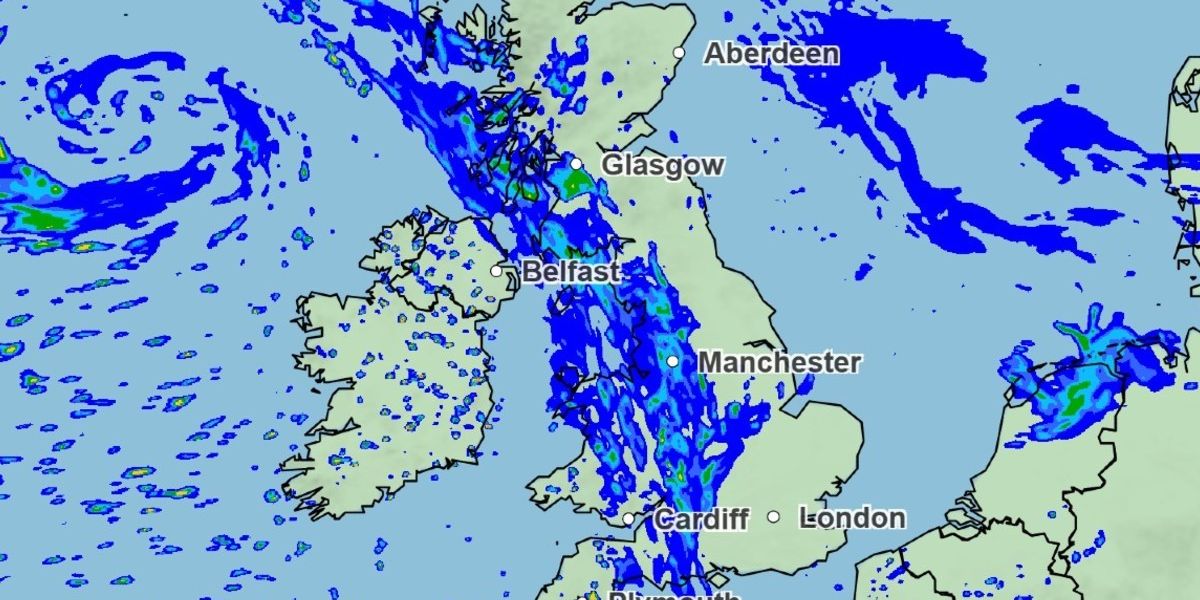 NextImg:UK weather: Heavy downpours loom for bank holiday Monday as Met Office issues 'lingering' rain warning