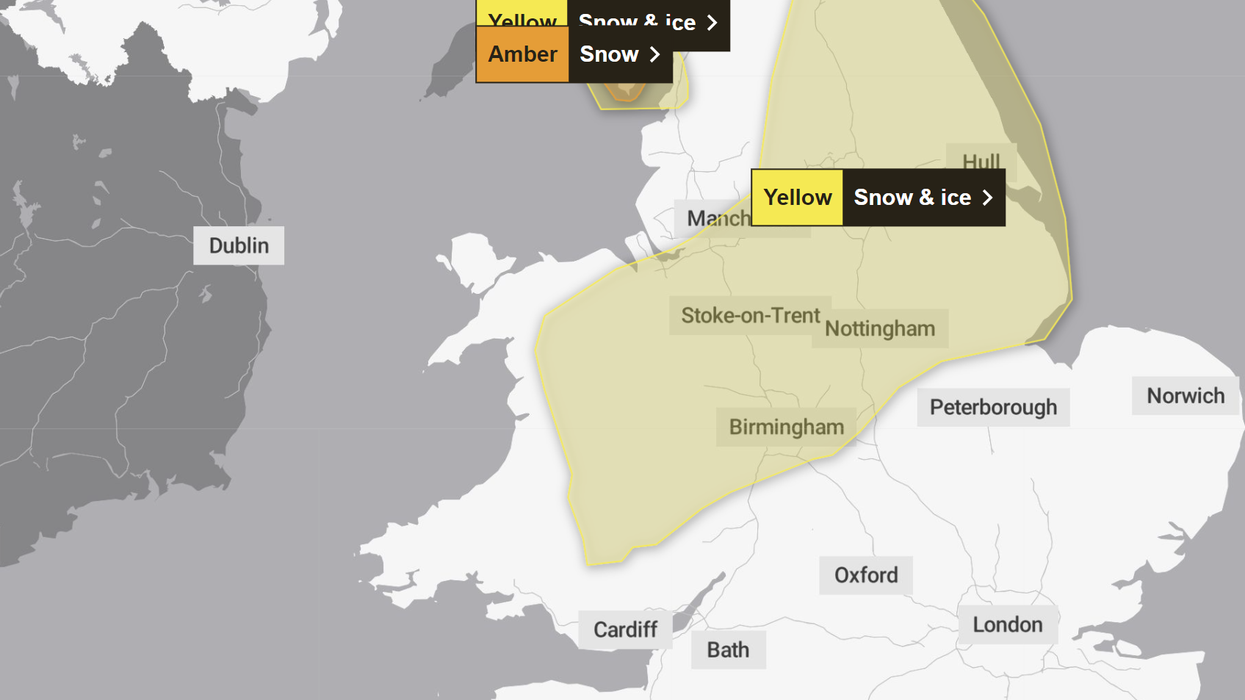 Met Offices issues 'amber' weather warning as up to 15cm of snow covers Britain
