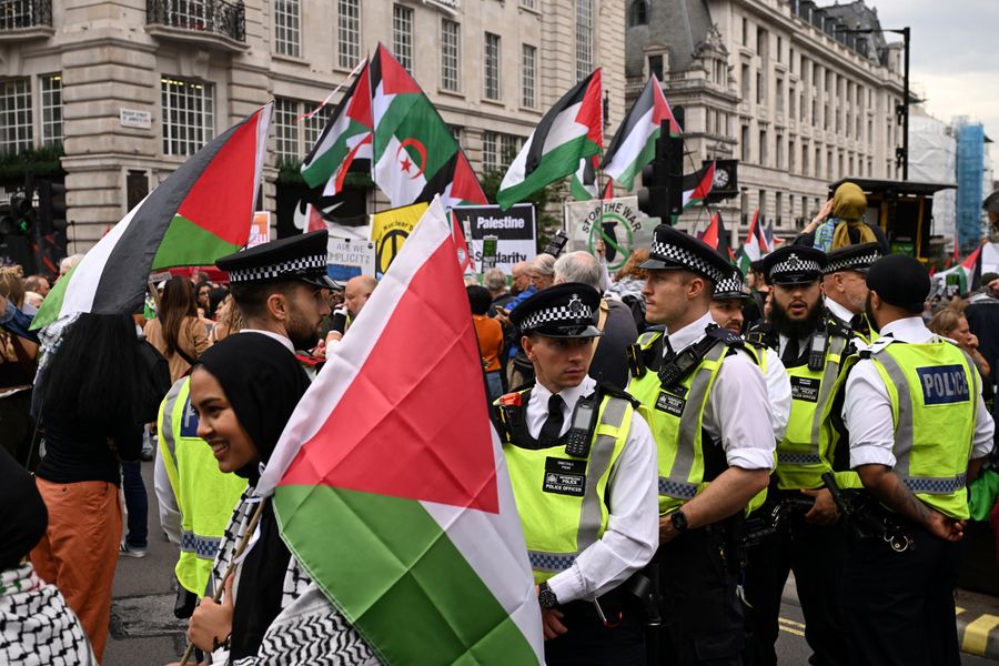 Met Police at protest in central London