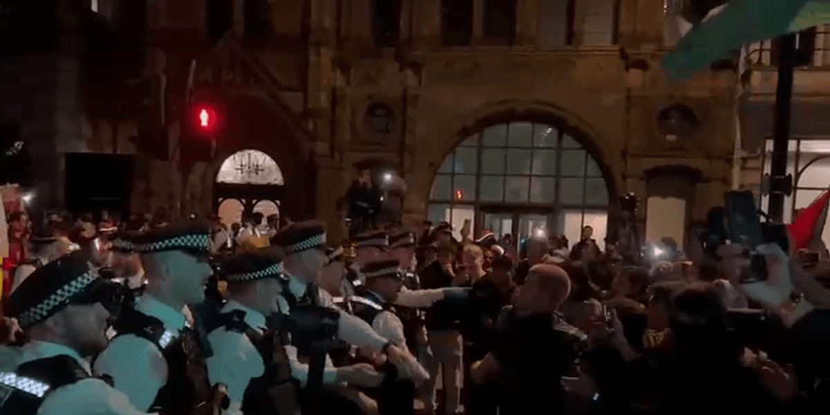 Met Police arrest 40 pro-Palestinian protesters after clashing with officers and chanting ‘death to the IDF’ Met Police arrest 40 pro-Palestinian protesters after clashing with officers and chanting ‘death to the IDF’
