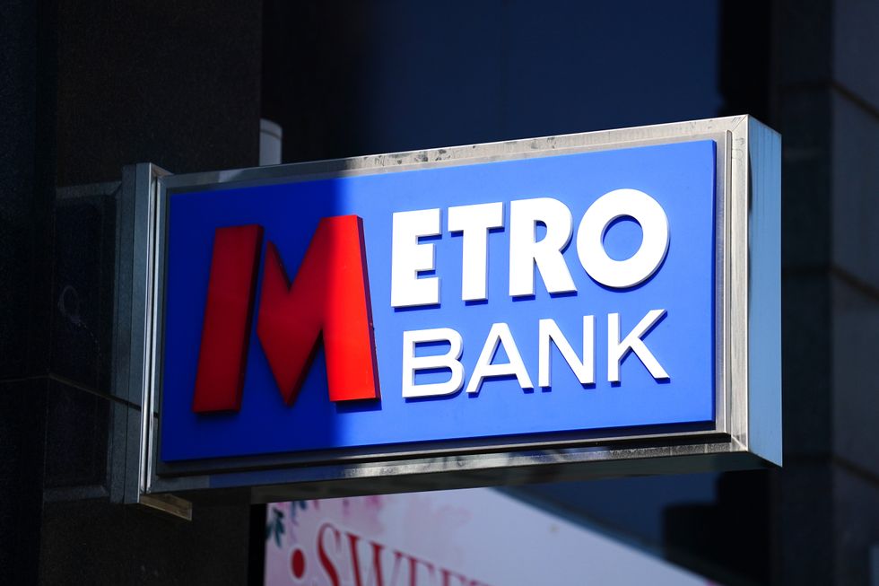 Metro Bank branch logo