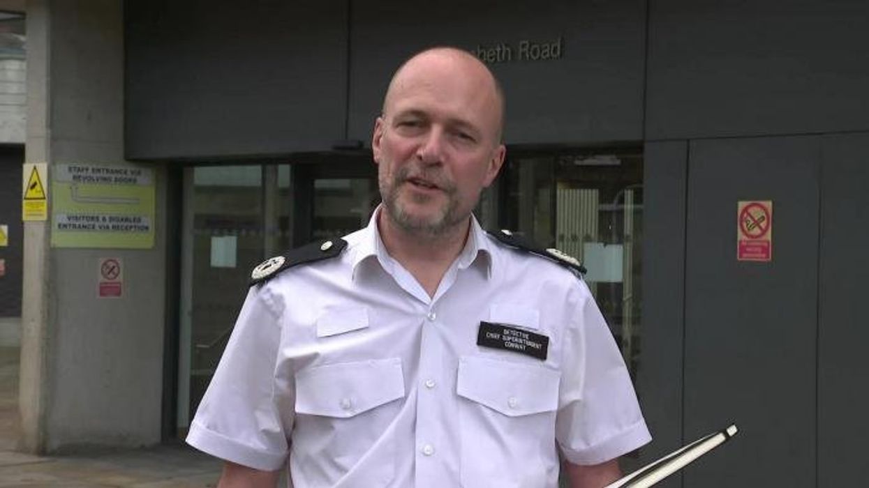 Metropolitan Police urges Epping migrant to ‘turn yourself in’ as force issues manhunt update