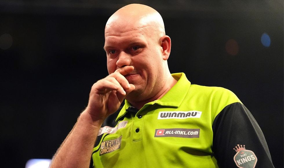 Michael van Gerwen complained about conditions on the stage