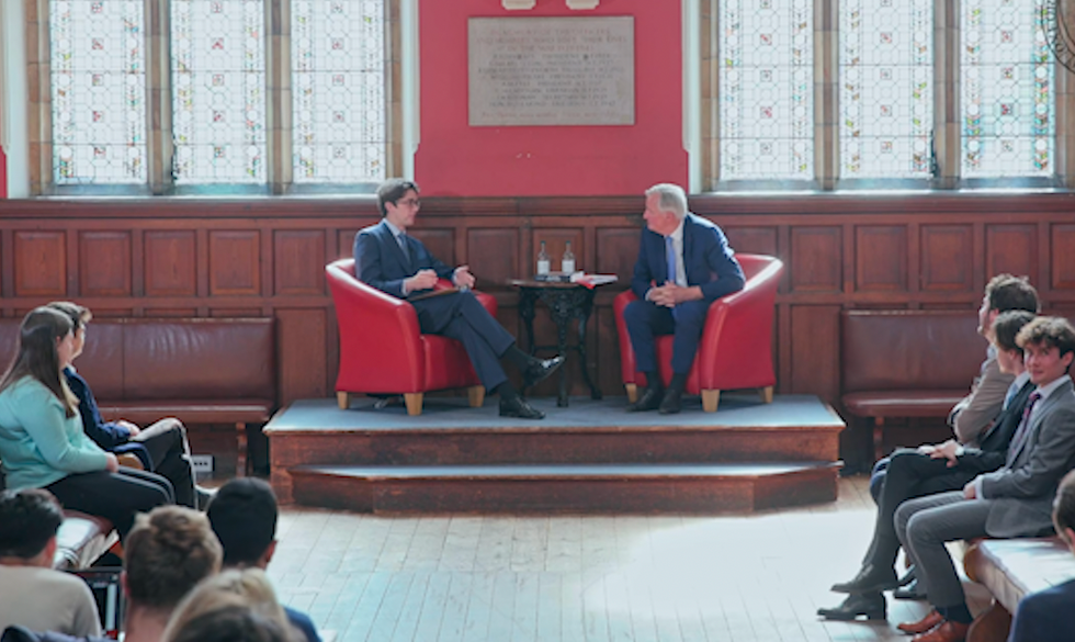 Michel Barnier speaks to students at Oxford Union
