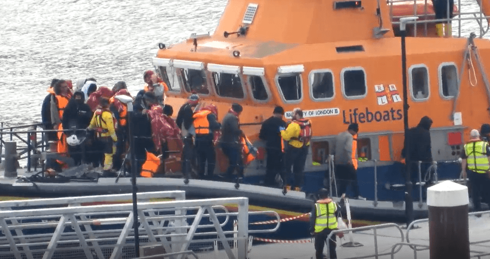 Migrant arrivals April 1 2026