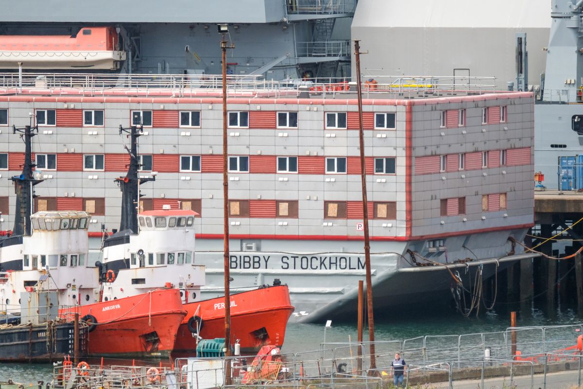 Migrant barge Bibby Stockholm