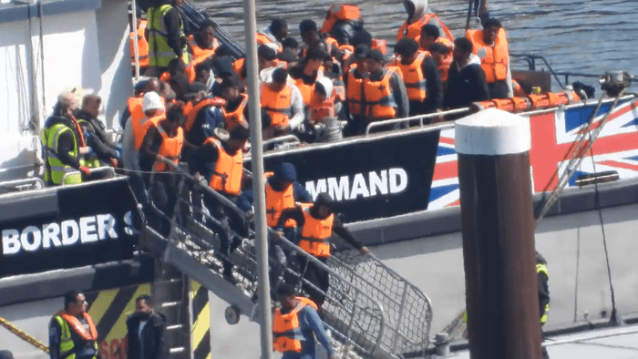 migrant crossing