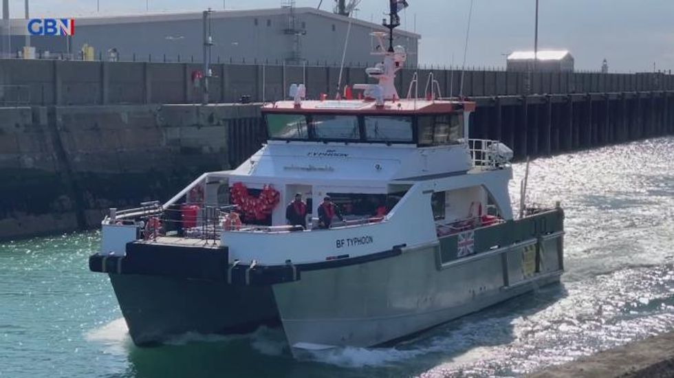 Channel migrant rescued from kayak as 1,200 cross in just two days