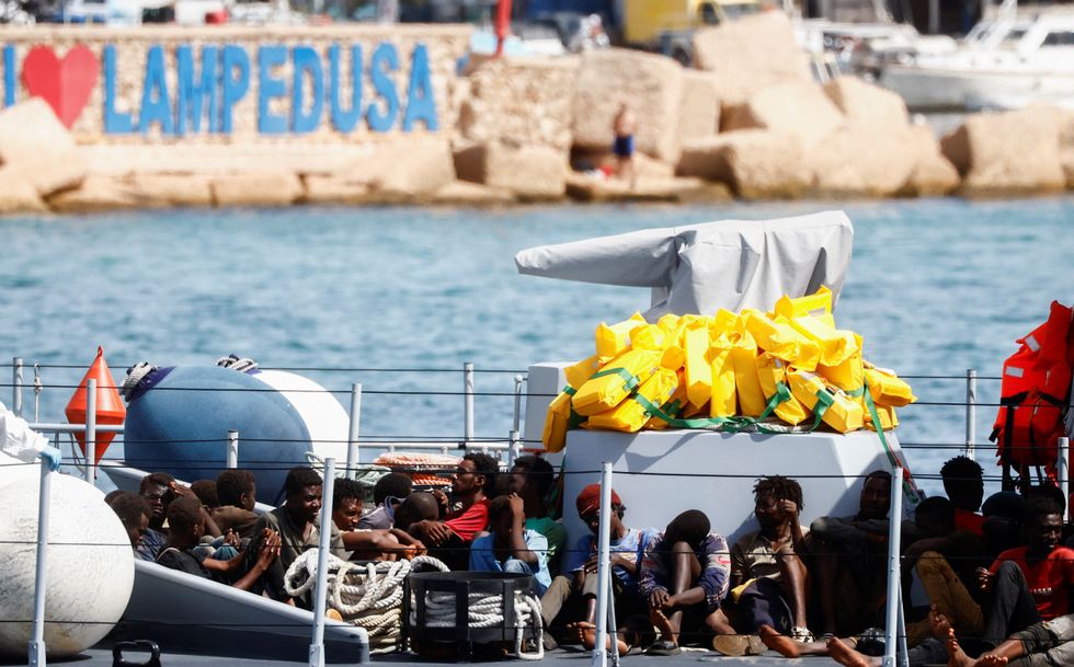 Migrants arriving at Lampedusa