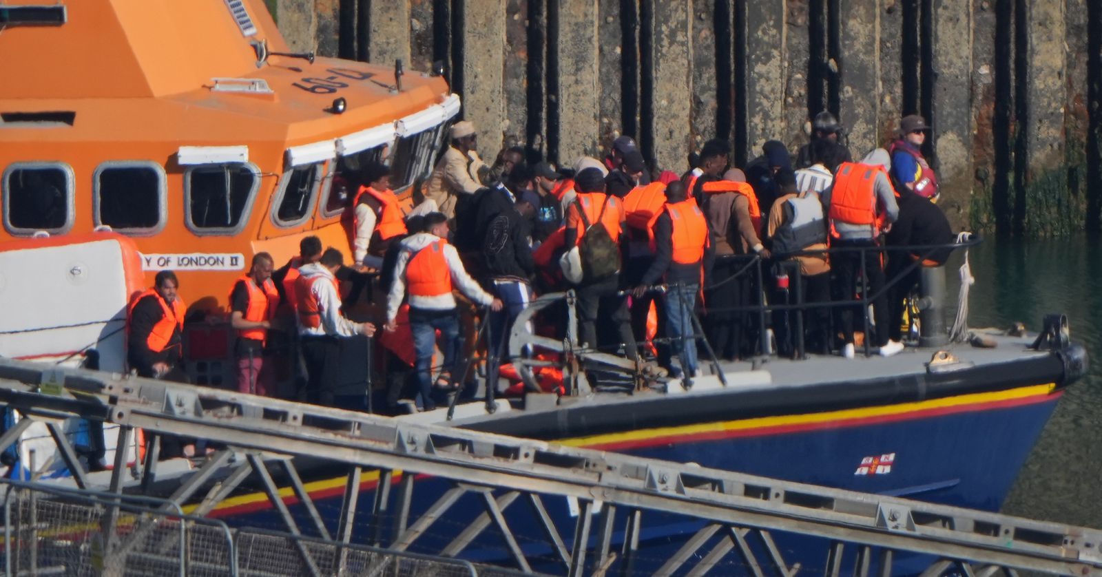 Migrants arriving in Kent