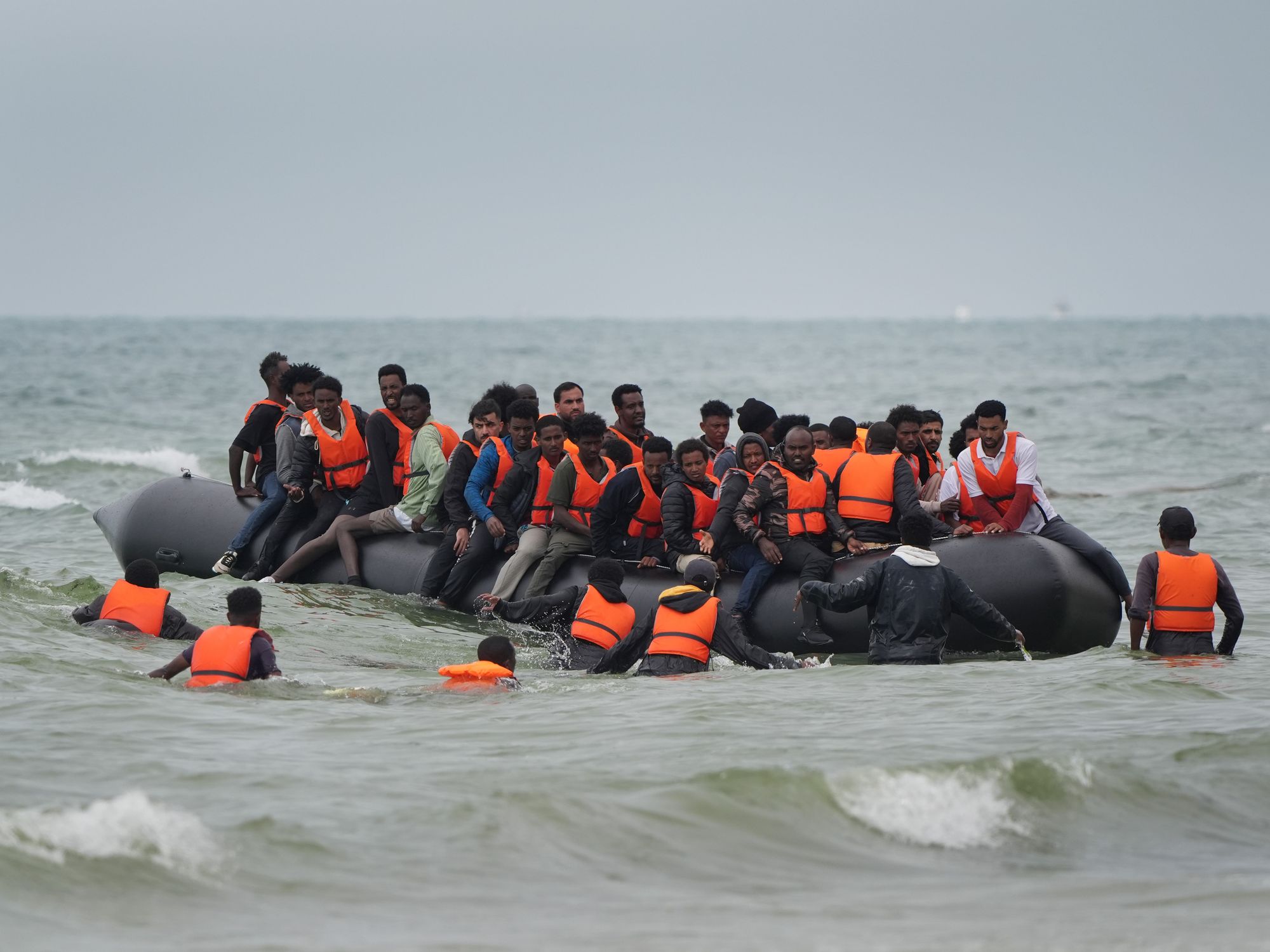 MIgrants crossing the Channel