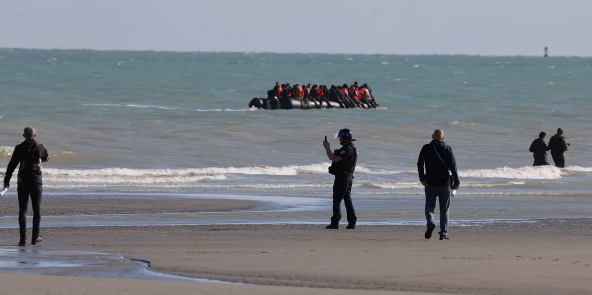 NextImg:Migrants die overnight while attempting to cross English Channel as asylum death toll rises