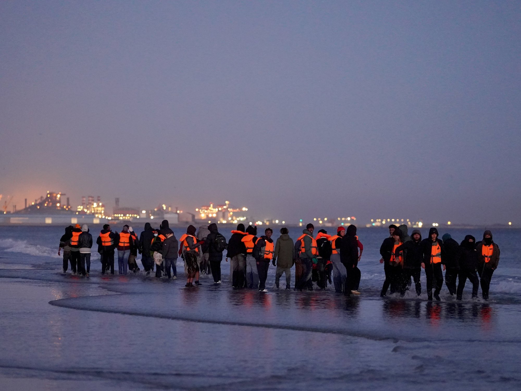 Migrants waiting on the beaches near Calais