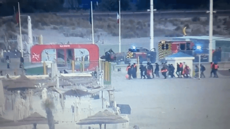 Migrant crisis: Channel migrants hospitalised after boat capsize and major  rescue near Boulogne