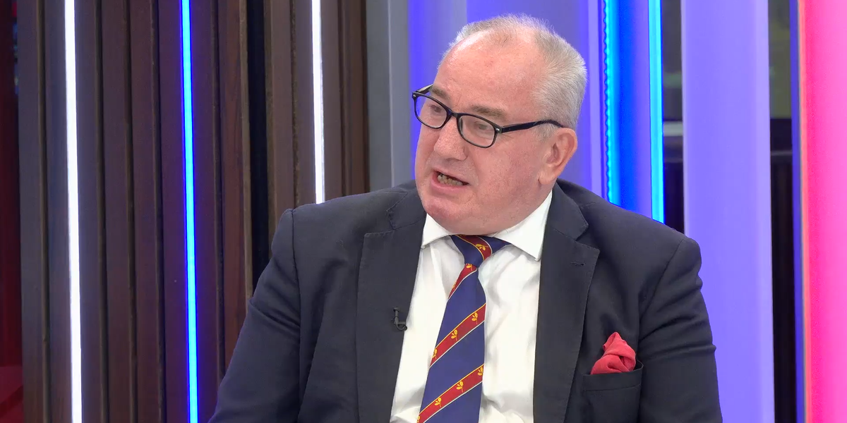 NextImg:'It's out of control!' Ex-Scotland Yard Detective tears into record number of police officers working 'desk duties' on full pay