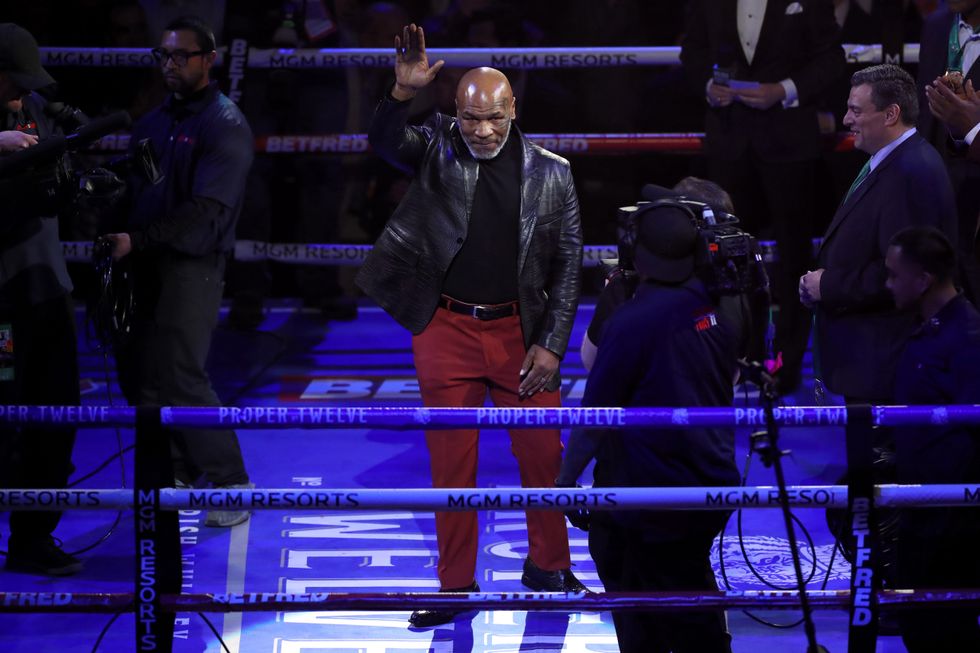 Mike Tyson boxing
