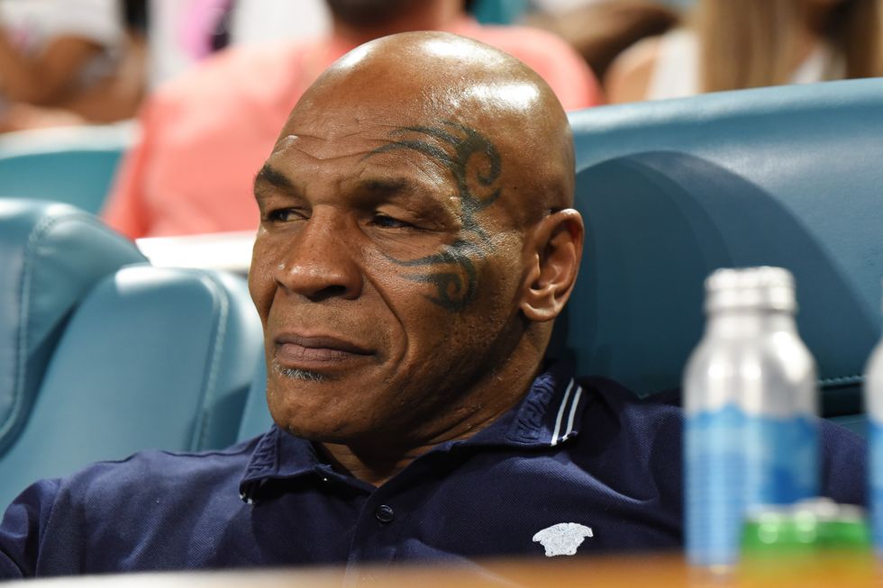 Mike Tyson boxing
