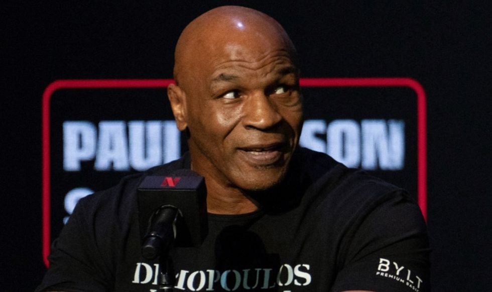 Mike Tyson boxing