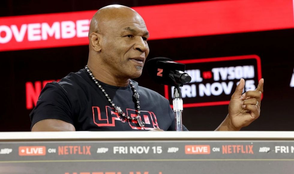 Mike Tyson doesn't think Anthony Joshua can beat Tyson Fury