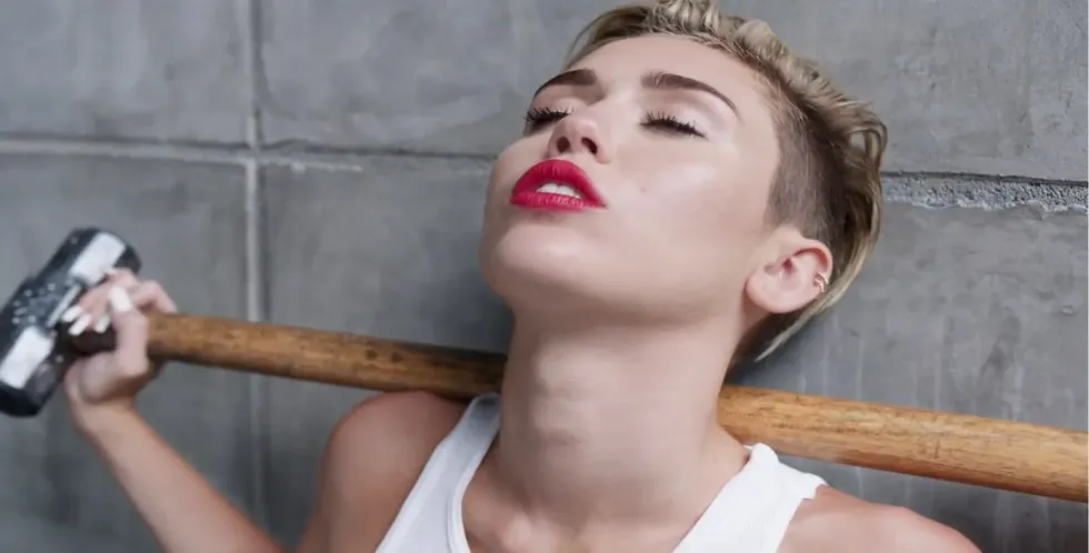 Miley Cyrus in Wrecking Ball music video