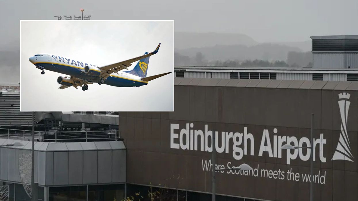 Moment Edinburgh Ryanair flight descends into 'chaos' as police board plane