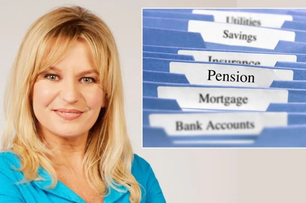 Money expert Jasmine Birtles next to pension folder