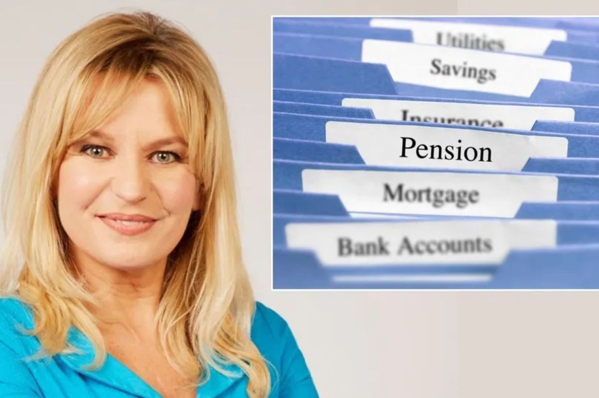 Money expert Jasmine Birtles next to pension folder