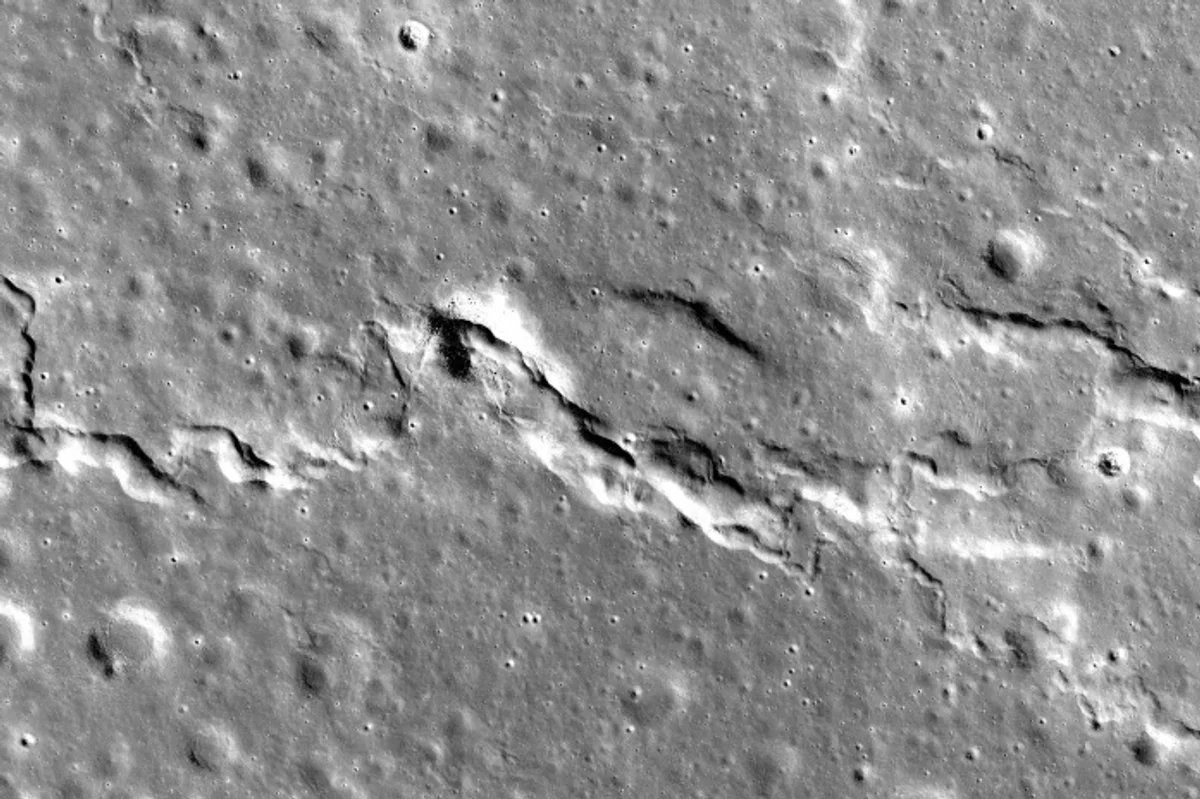 Moon cracks