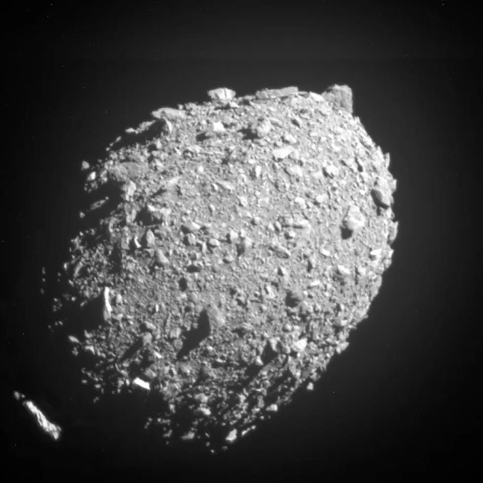 Moonlet Dimorphos 11 segundos antes do impacto do Dart