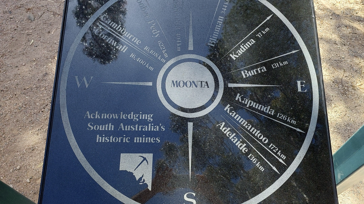 Moonta monument