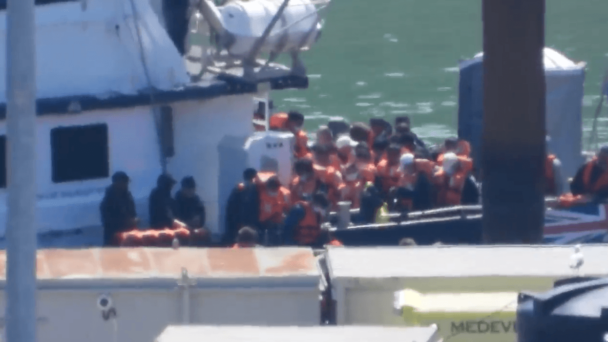 Migrant crisis: More than 300 people in small boats cross Channel in single day after week of bad weather