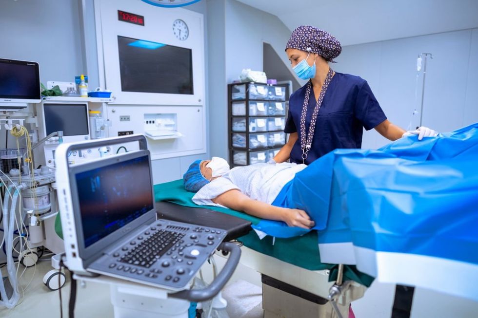 More than a quarter of women with stage two to four ovarian cancer did not receive surgery or chemotherapy within nine months of diagnosis