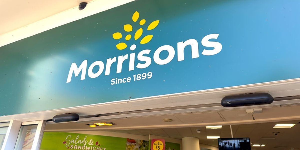 NextImg:'Need to try it!' Morrisons shoppers race to supermarket as 'luxurious' Dubai chocolate cakes land on shelves